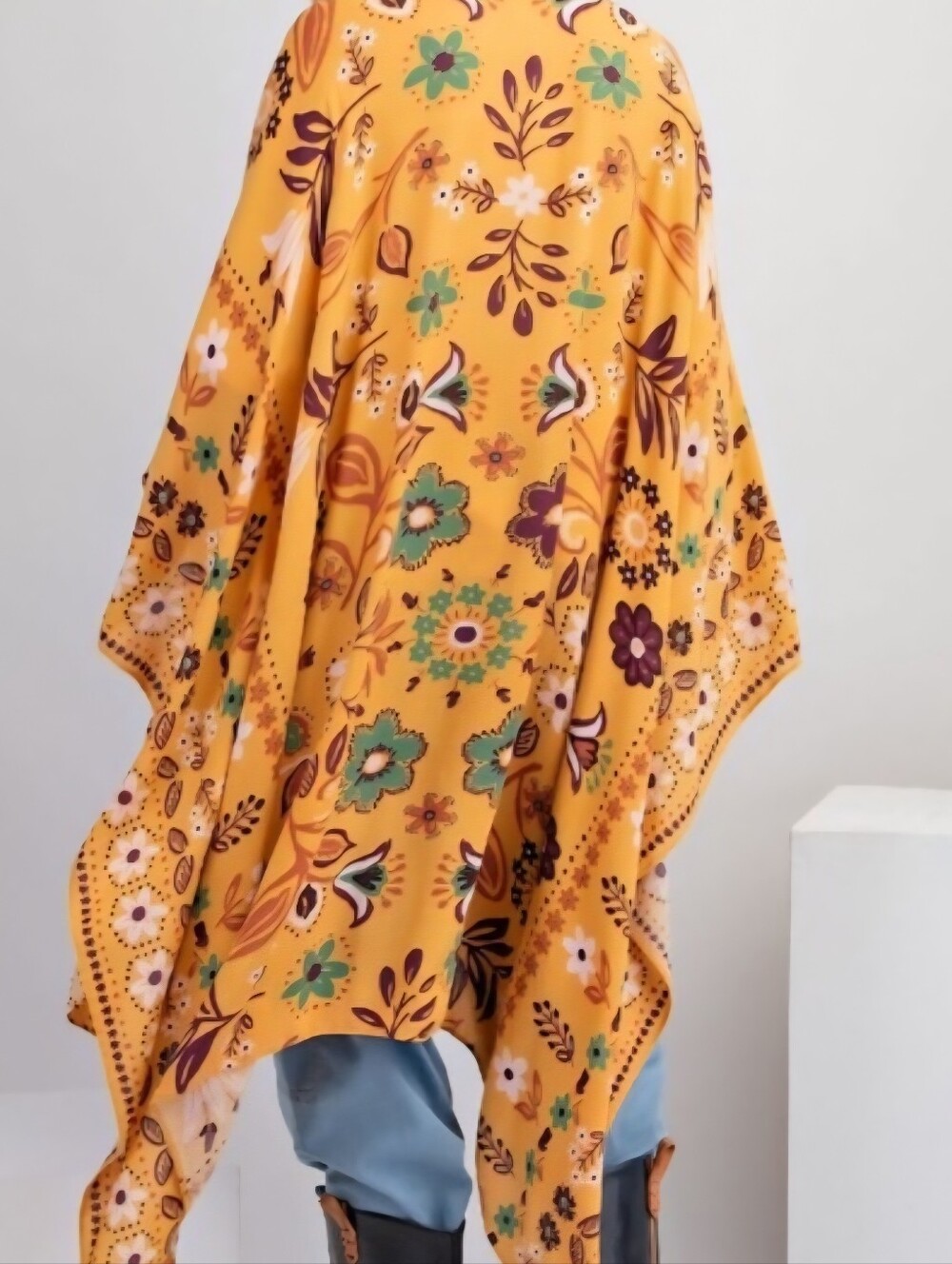 Easel Mustard Floral Printed Crepon Kimono  - NWT - Picture 4 of 4